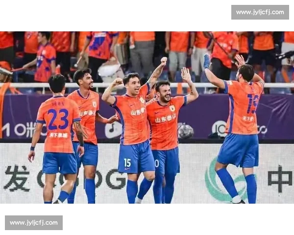 临阵换将！彭啸替洛佩斯首发，泰山 3-1 海港藏深意